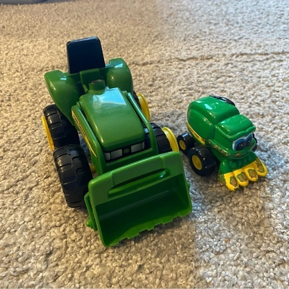 Ertl John Deere diecast Chunky Corey Combine corn picker Tractor Bundle Lot